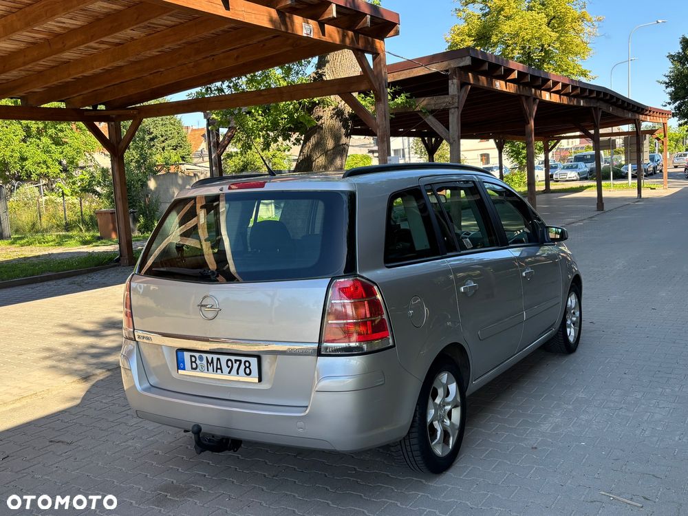 Opel Zafira 2.2 Selection - 9