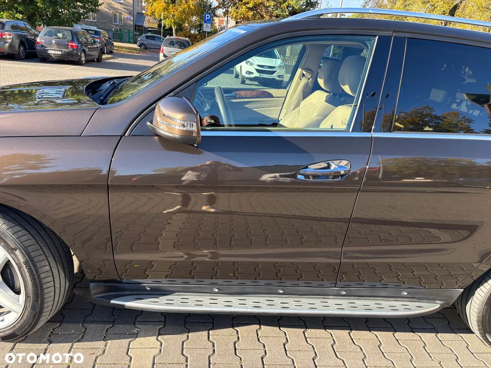 Mercedes-Benz ML 400 4MATIC 7G-TRONIC - 11