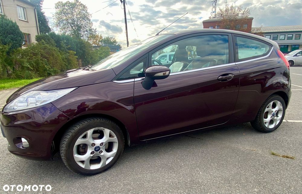 Ford Fiesta - 2
