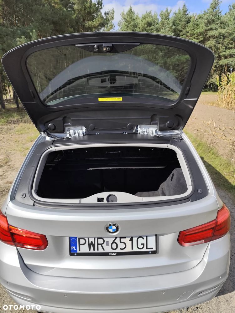 BMW Seria 3 318d - 11