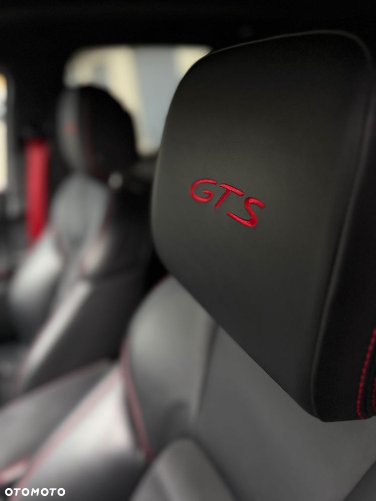 Porsche Macan GTS PDK - 26