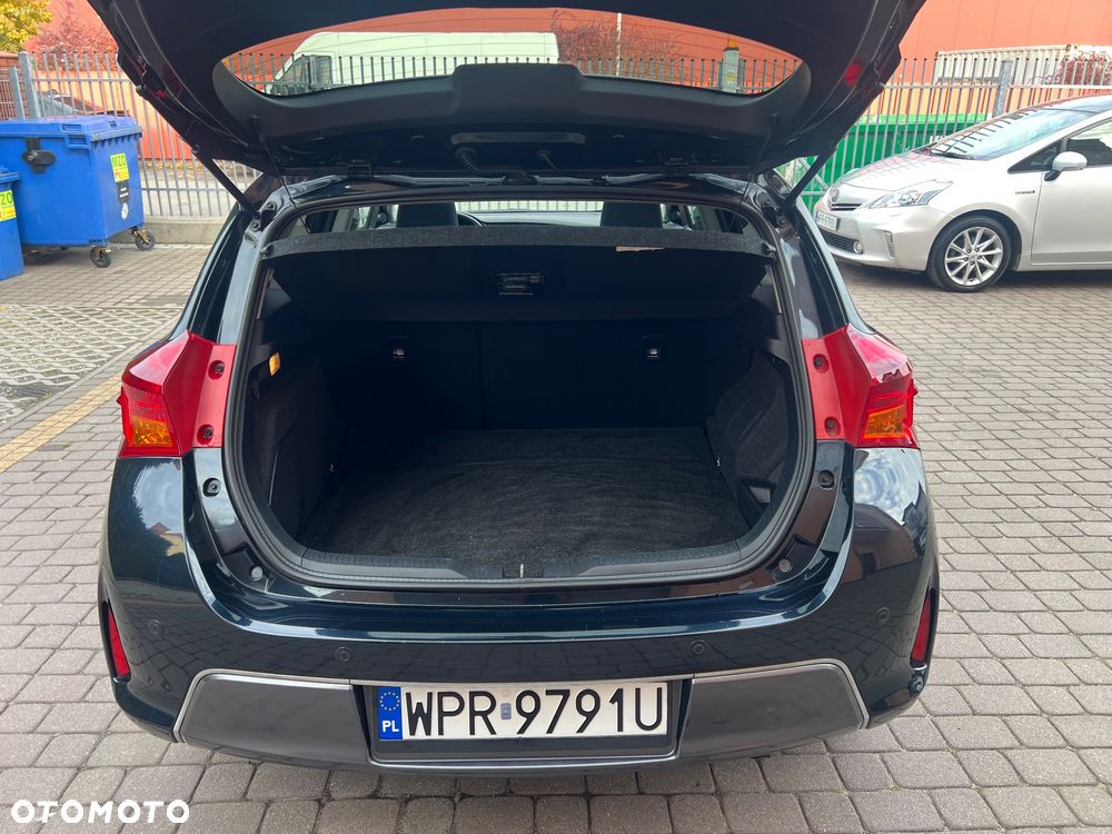 Toyota Auris 1.8 HSD Luna - 14