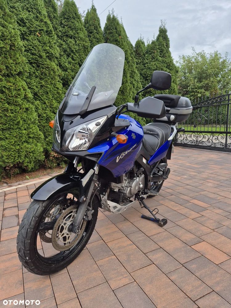 Suzuki V-STROM - 1