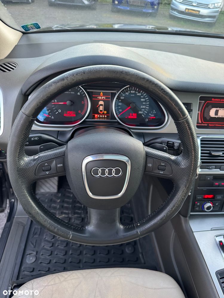 Audi Q7 3.0 TDI Quattro Tiptronic - 26