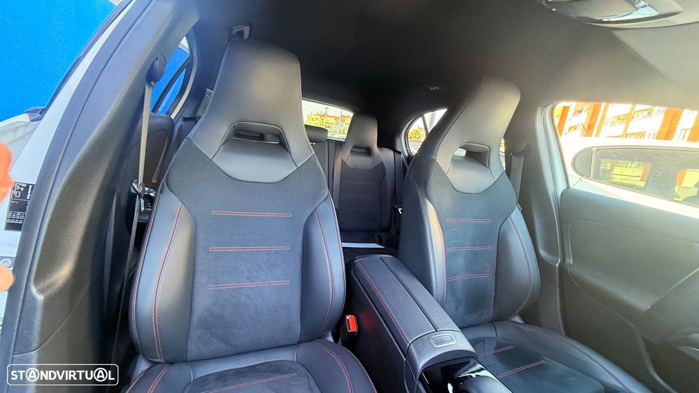 Mercedes-Benz A 250 e 8G-DCT AMG Line Advanced Plus - 19