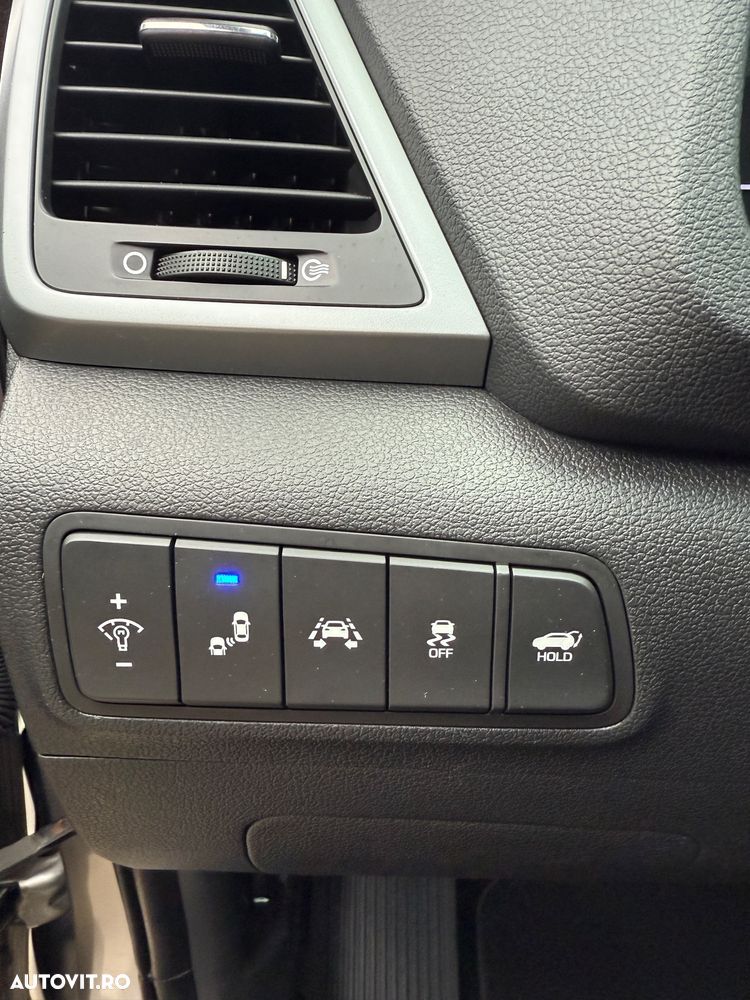 Hyundai Tucson 2.0 CRDI 4WD Automatik Advantage - 12