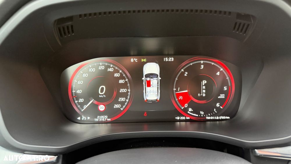 Volvo XC 60 D4 AWD Geartronic Momentum - 16