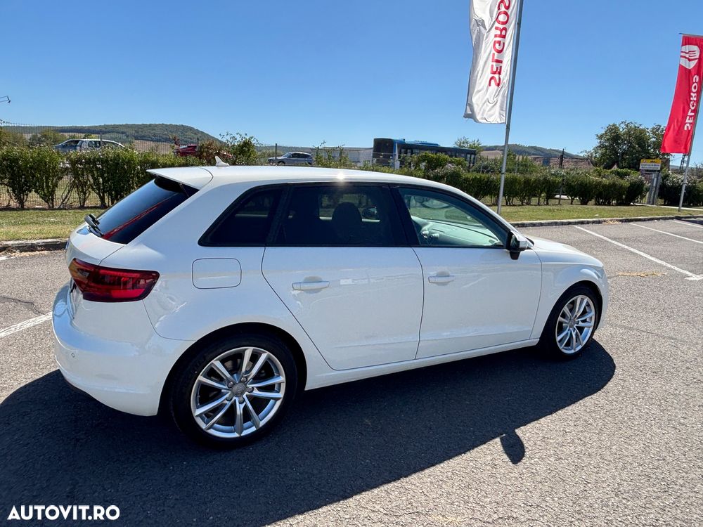 Audi A3 Sportback 2.0 TDI Ambiente - 4
