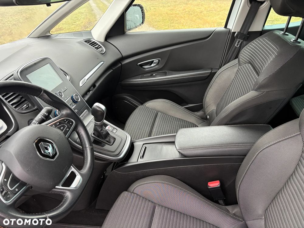 Renault Scenic - 11