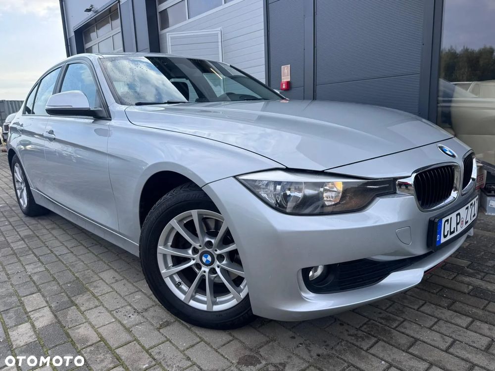 BMW Seria 3 316d Sport Line - 31