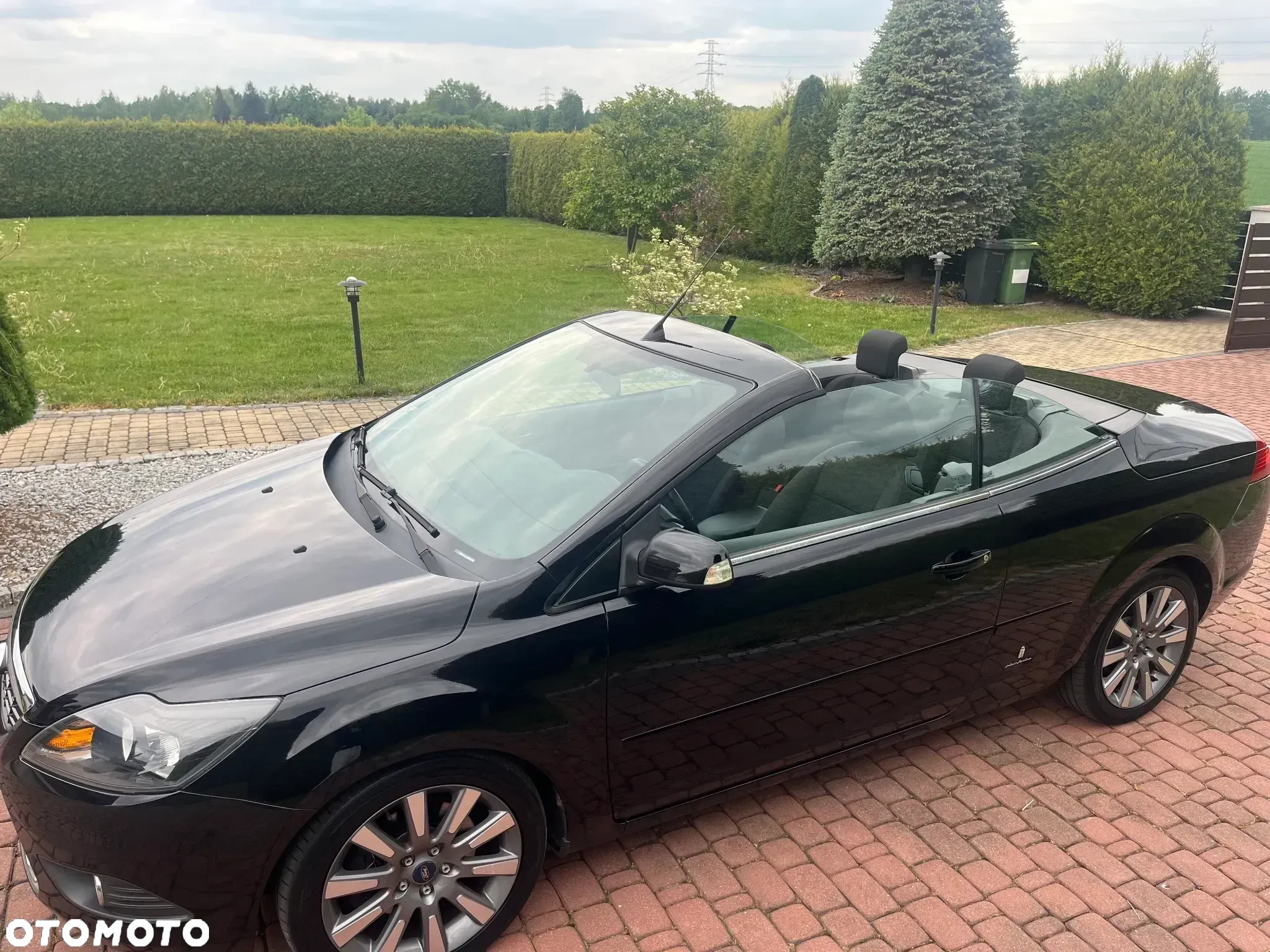 Ford Focus Coupe-Cabriolet 2.0 16V Black Magic - 4