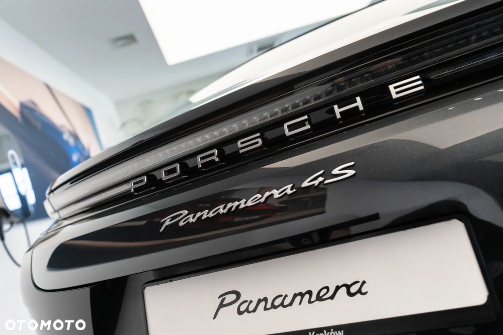 Porsche Panamera 4S E-Hybrid - 34