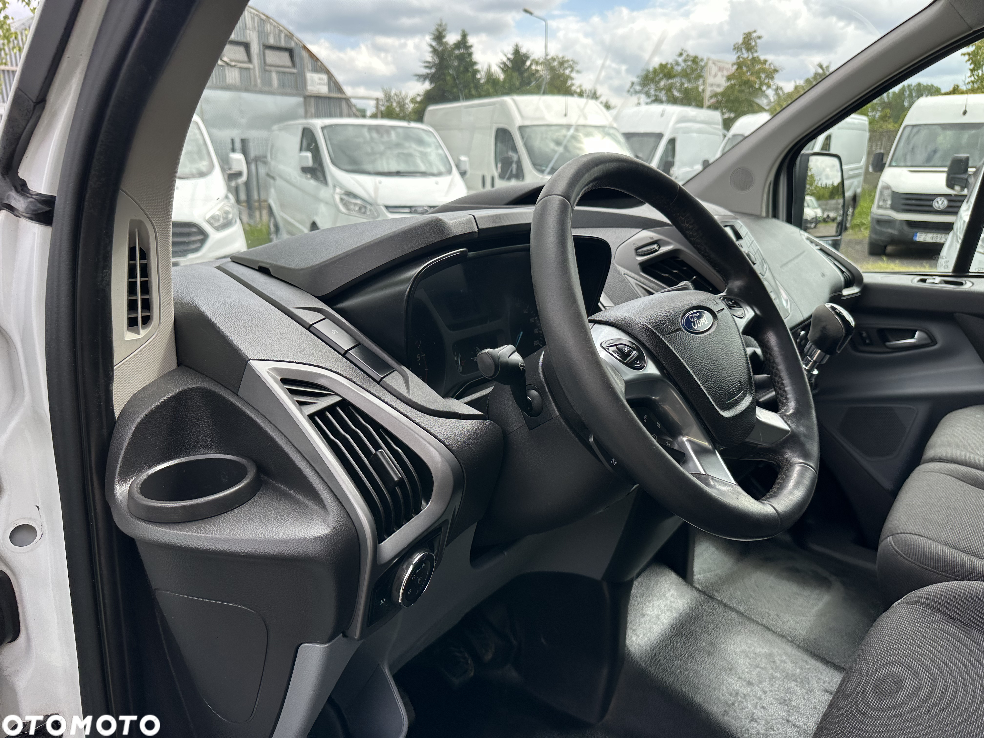 Ford Transit Custom 330 L2H1 Trend - 25