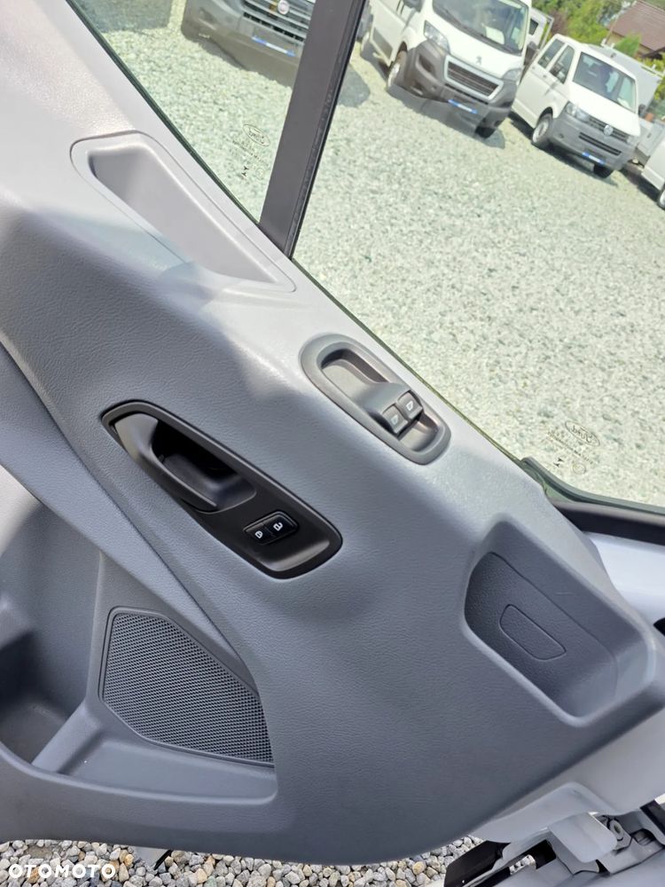 Ford TRANSIT 2,0 TDCI 170 KONNA SKRZYNIA 4,2M PLANDEKA FIRANKA BLIŻNIAKI DO 3,5T KLIMA LEDY GWARANCJA - 18