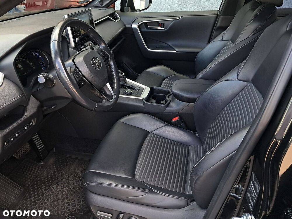 Toyota RAV4 - 16