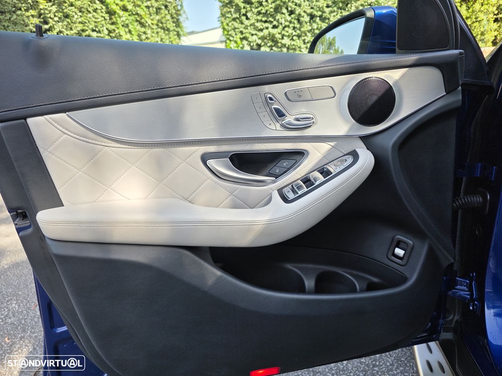 Mercedes-Benz GLC 350 e 4Matic 7G-TRONIC AMG Line - 26
