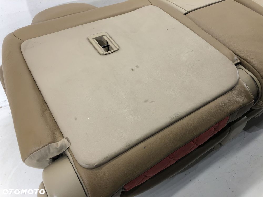 KANAPA TYŁ - 600.00 PLN - TOYOTA LAND CRUISER 200 (_J2_) 2007 - 2022 5.7 V8 (URJ200) 280 kW [381 - 10