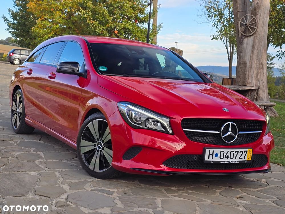 Mercedes-Benz CLA 180 7G-DCT UrbanStyle Edition