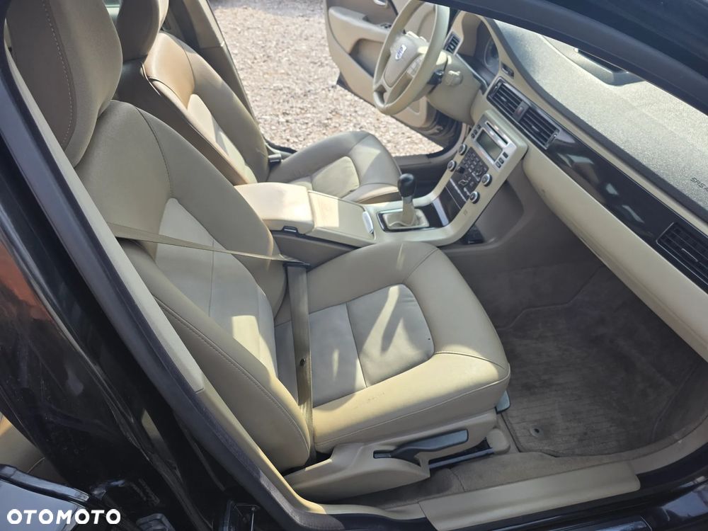 Volvo V70 2.0D Momentum - 23