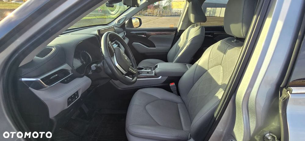 Toyota Highlander 2.5 Hybrid Executive - 10