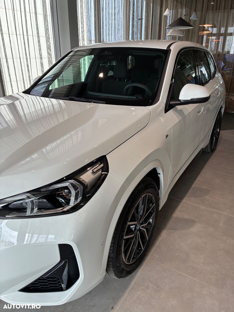 BMW iX1 - 1