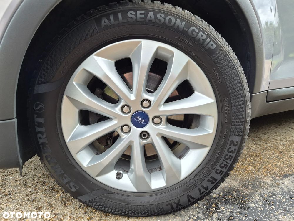 Ford Kuga 2.0 TDCi 2x4 Titanium - 21