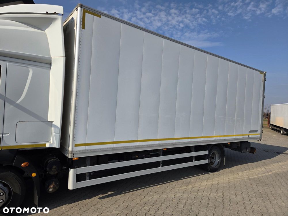 Iveco EUROCARGO - 8