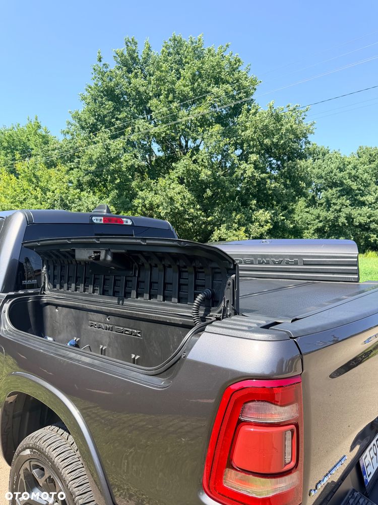 RAM 1500 5.7 Crew Cab Shortbed Limited Chrome - 18
