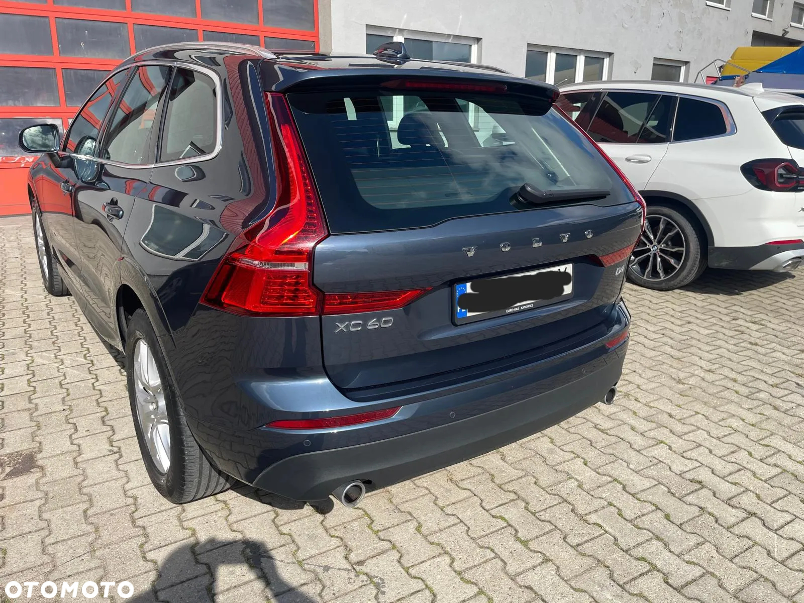Volvo XC 60 D4 Momentum - 4