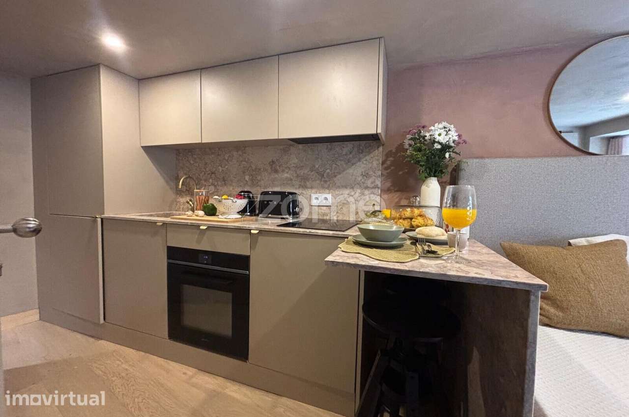 Apartamento totalmente mobilado na icónica Rua de São Bento - Grande imagem: 5/27