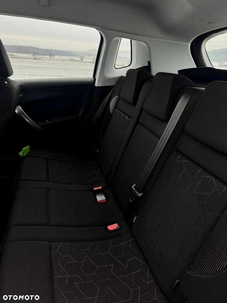 Peugeot 2008 - 11