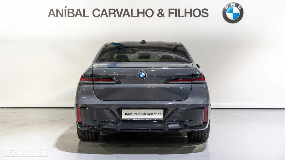 BMW 740 d xDrive Pack Desportivo M Pro - 33