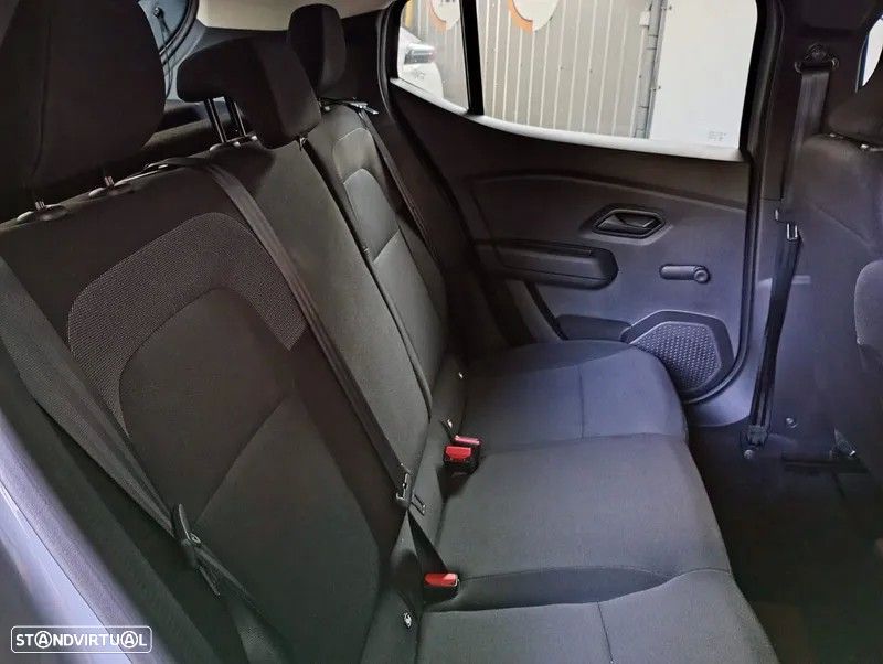 Dacia Sandero 1.0 SCe Essential — fotografia 19