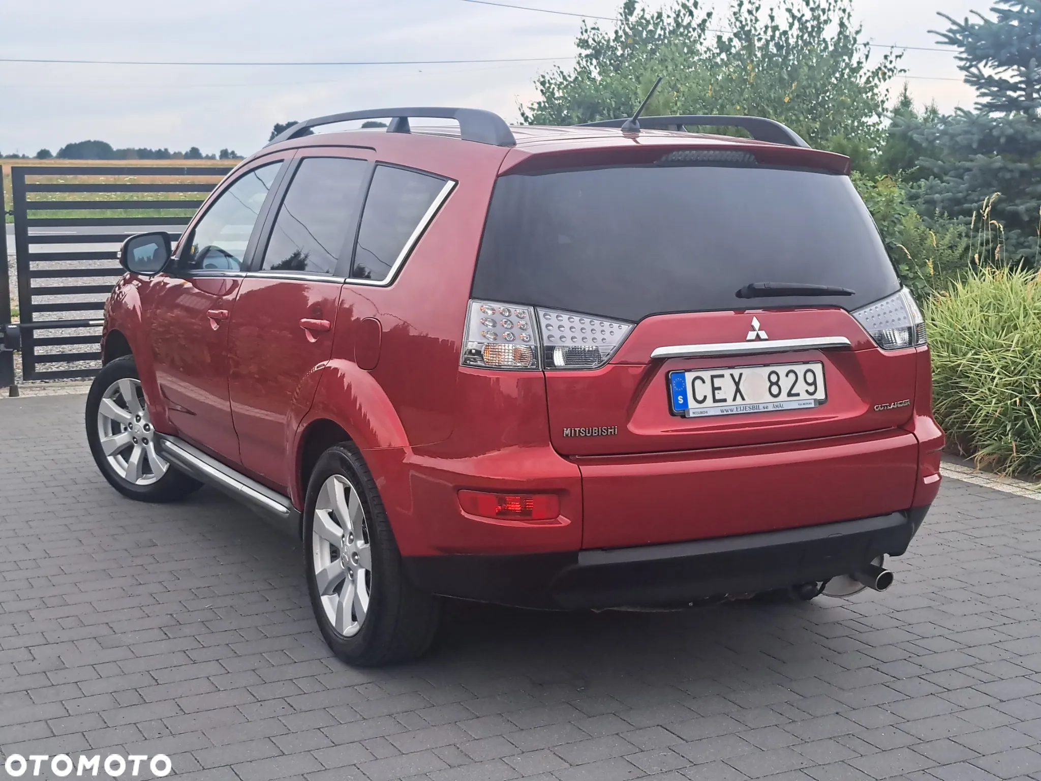 Mitsubishi Outlander - 9