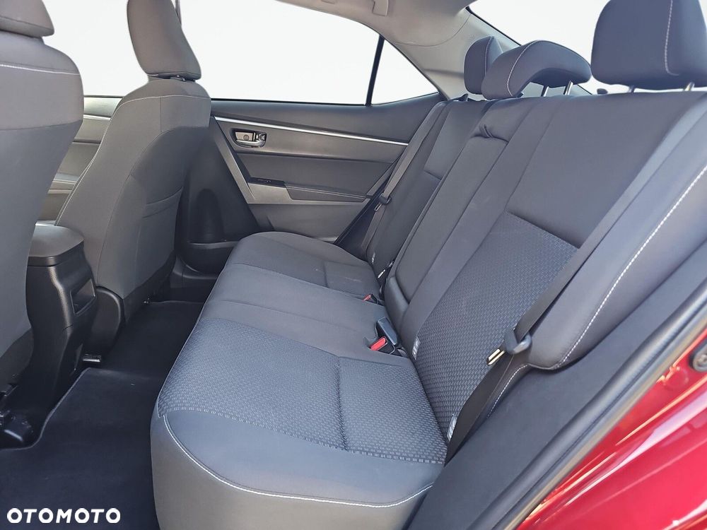 Toyota Corolla - 23