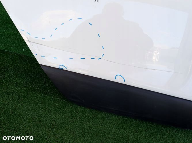 HYUNDAI IX35 drzwi prawe tylne tył pod listwę - 6