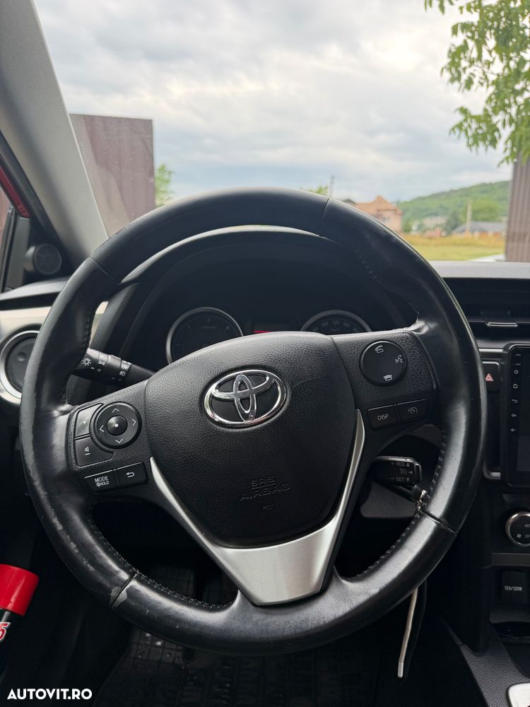 Toyota Auris - 6