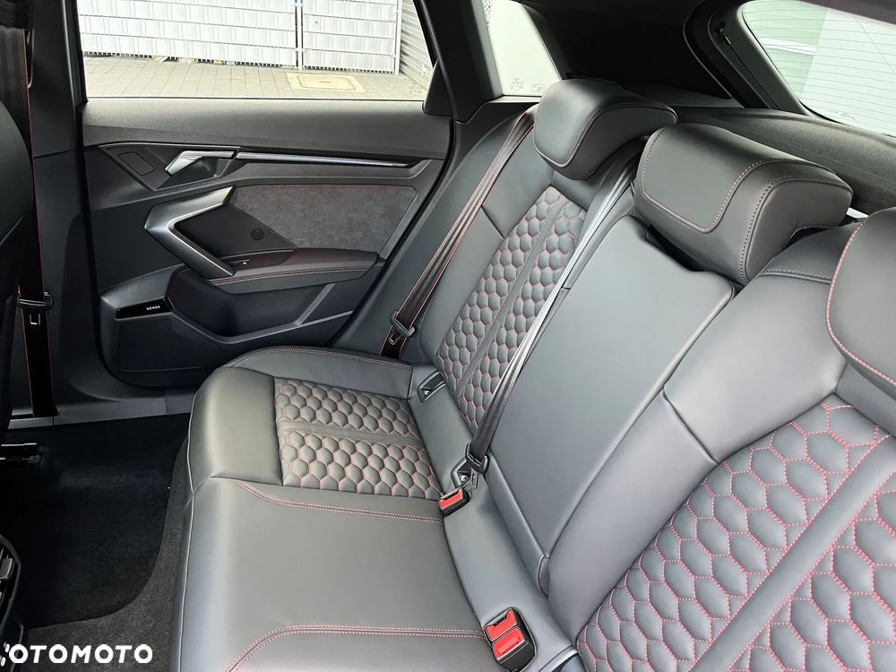 Audi RS3 Sportback - 21