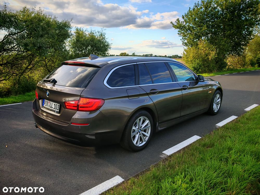 BMW Seria 5 520d Touring - 2