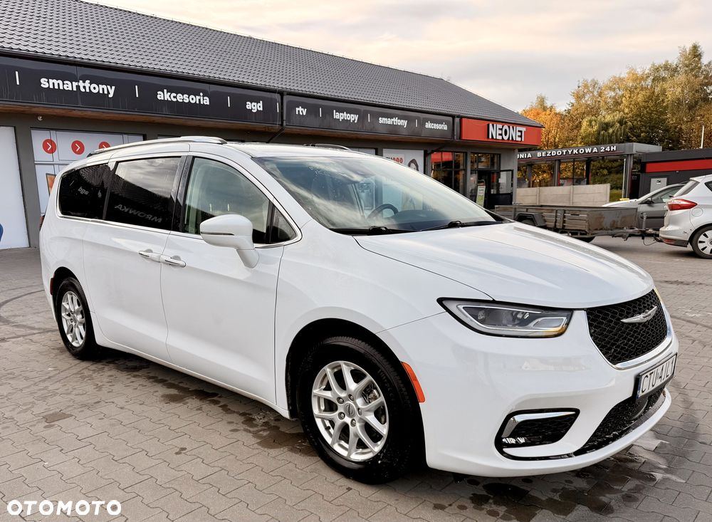 Chrysler Pacifica - 7