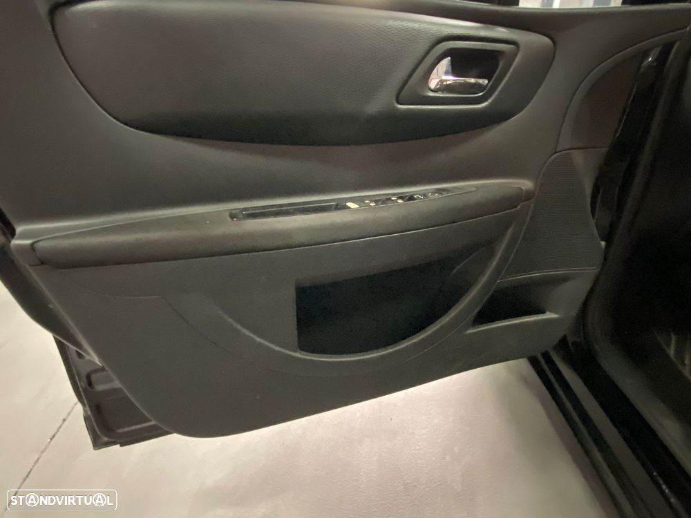 Citroën C4 1.4 16V VTR Pack - 21