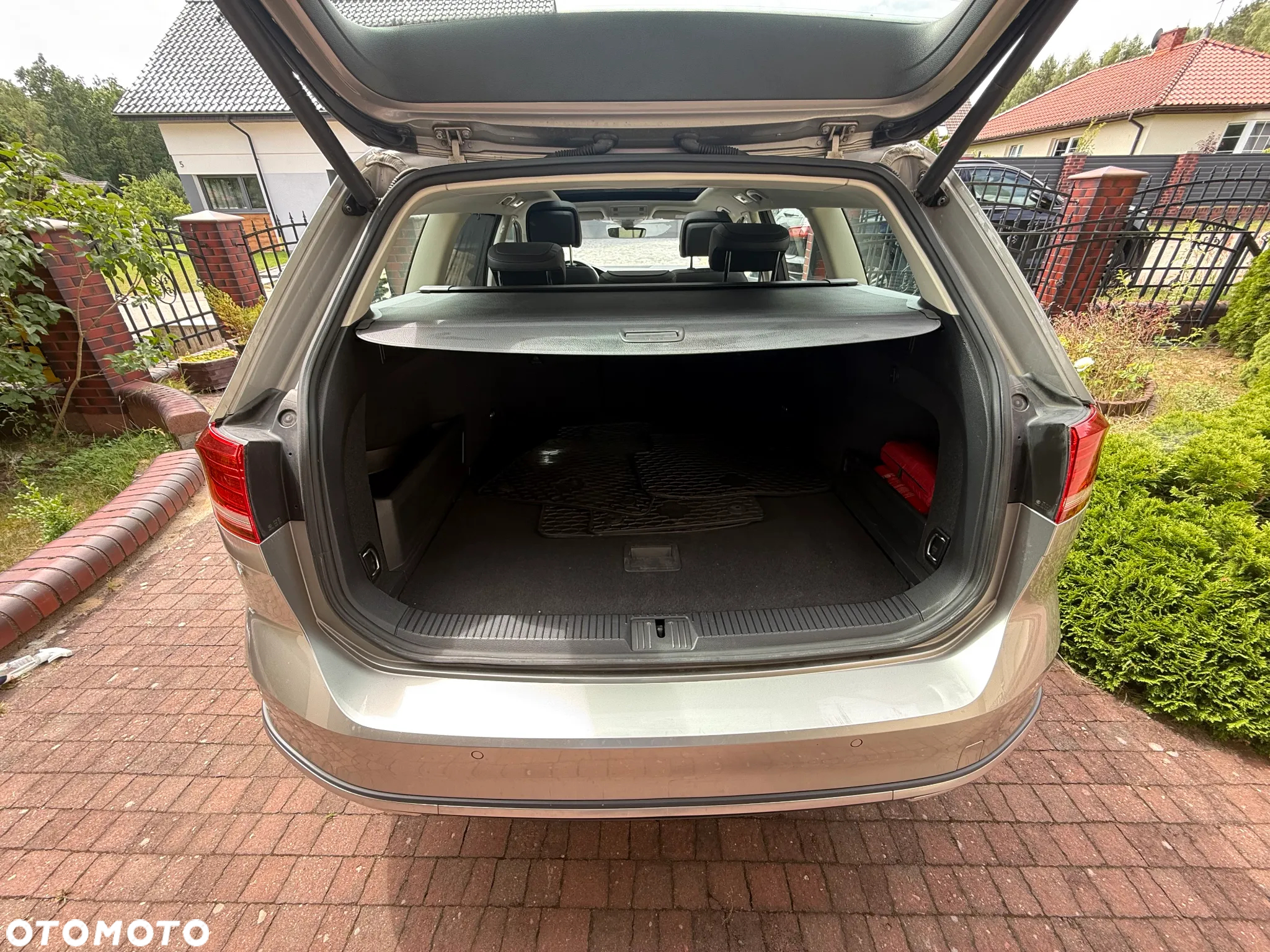 Volkswagen Passat 2.0 TDI Bi-Turbo BMT 4Mot Highline DSG - 11