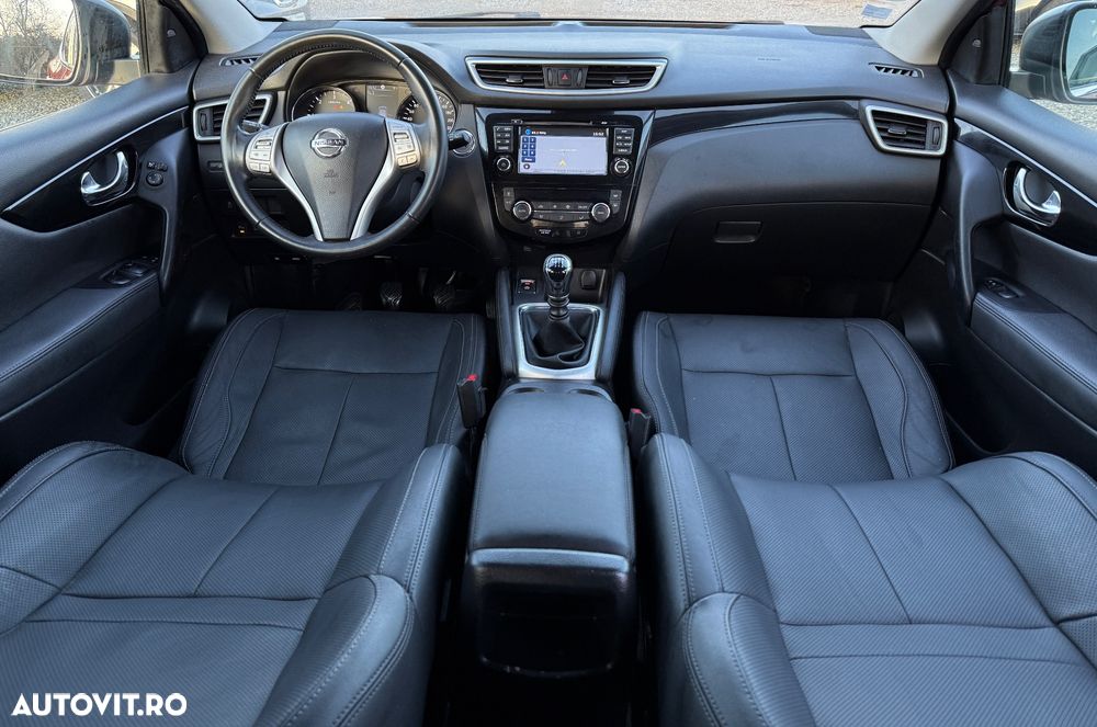 Nissan Qashqai 1.6 DCI TEKNA+ - 9