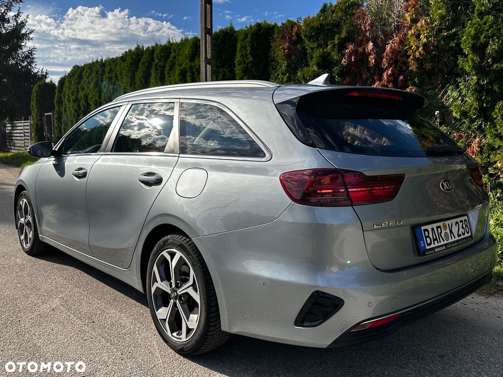 Kia Ceed 1.6 CRDi DCT Platinum Edition - 4