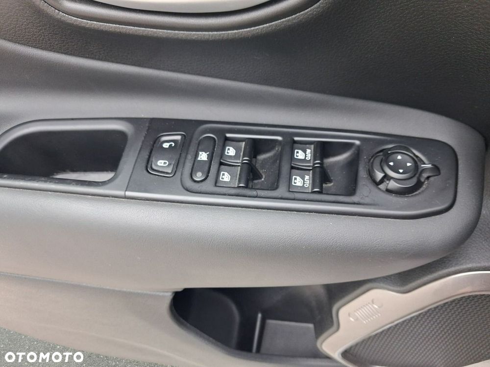 Jeep Renegade - 26