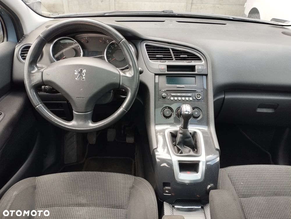 Peugeot 5008 - 6