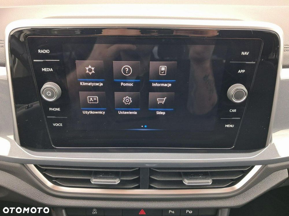 Volkswagen T-Roc - 23