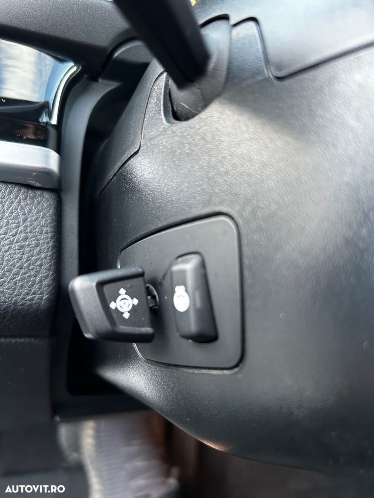 BMW Seria 5 535i Sport-Aut. Luxury Line - 11