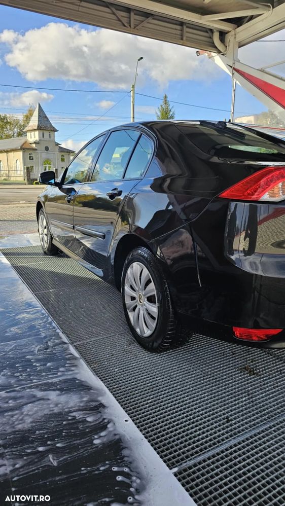 Renault Laguna - 3
