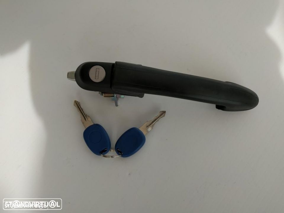 puxador exterior esquerdo fiat bravo/brava 1995 a 2001 (novo) - 1